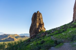 Praying Hands Hike via Treasure Loop: Lost Dutchman State Park