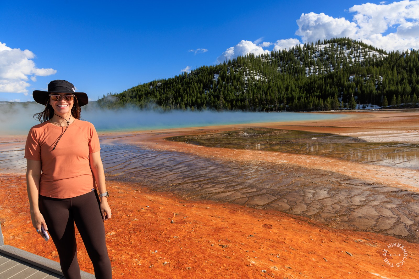 Grand Prismatic hot spring at Midway Geyser Basin in Yellowstone National Park, Wyoming