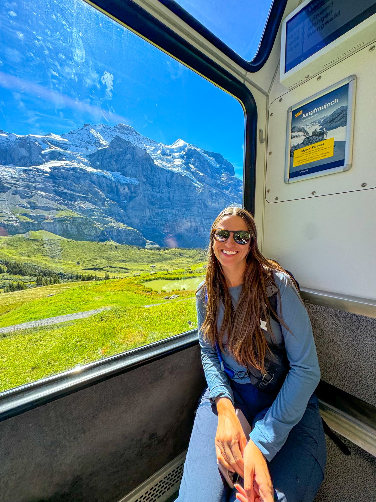 Kleine Scheidegg train to Lauterbrunnen