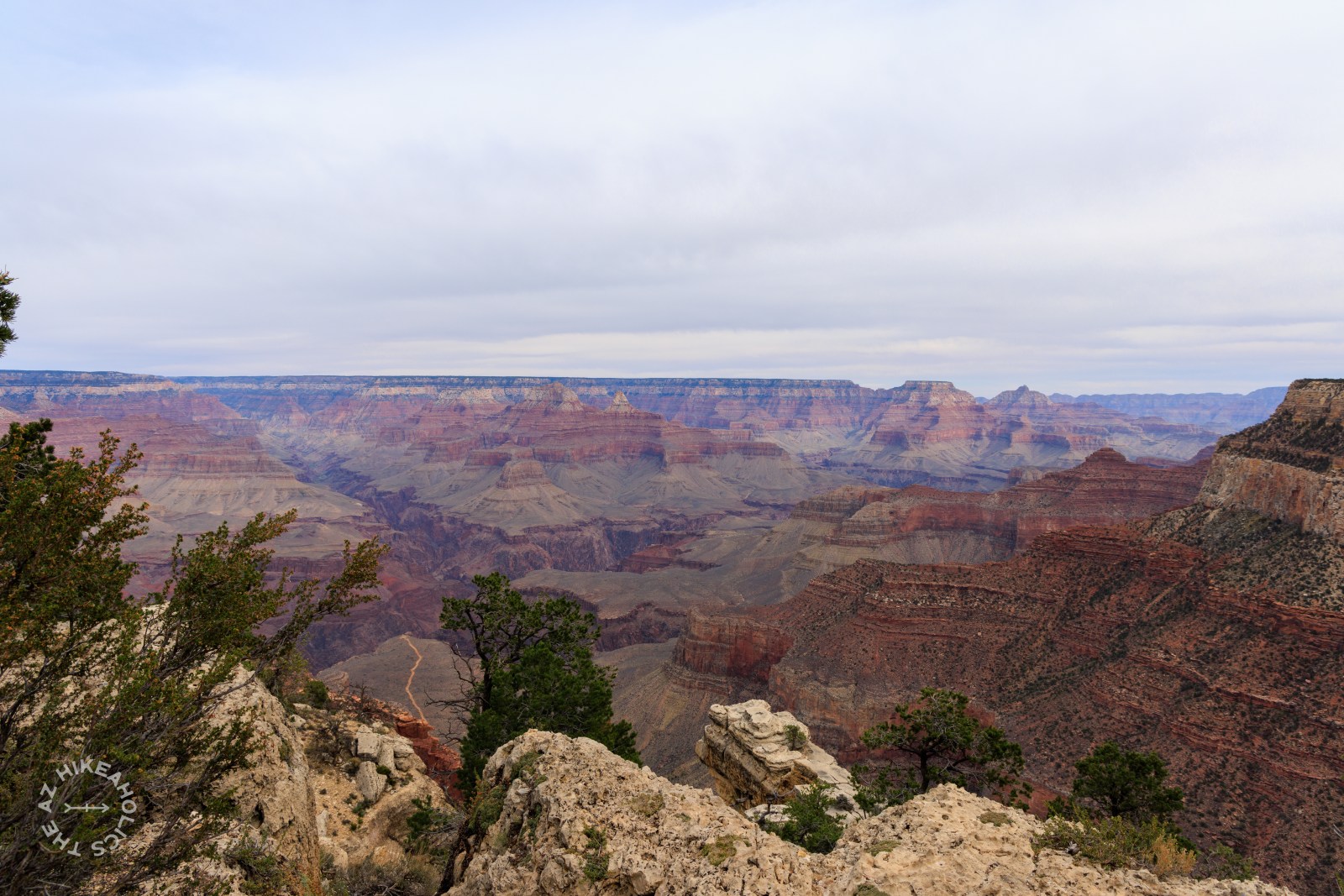 View of the Grand Canyon from the Rim Trail