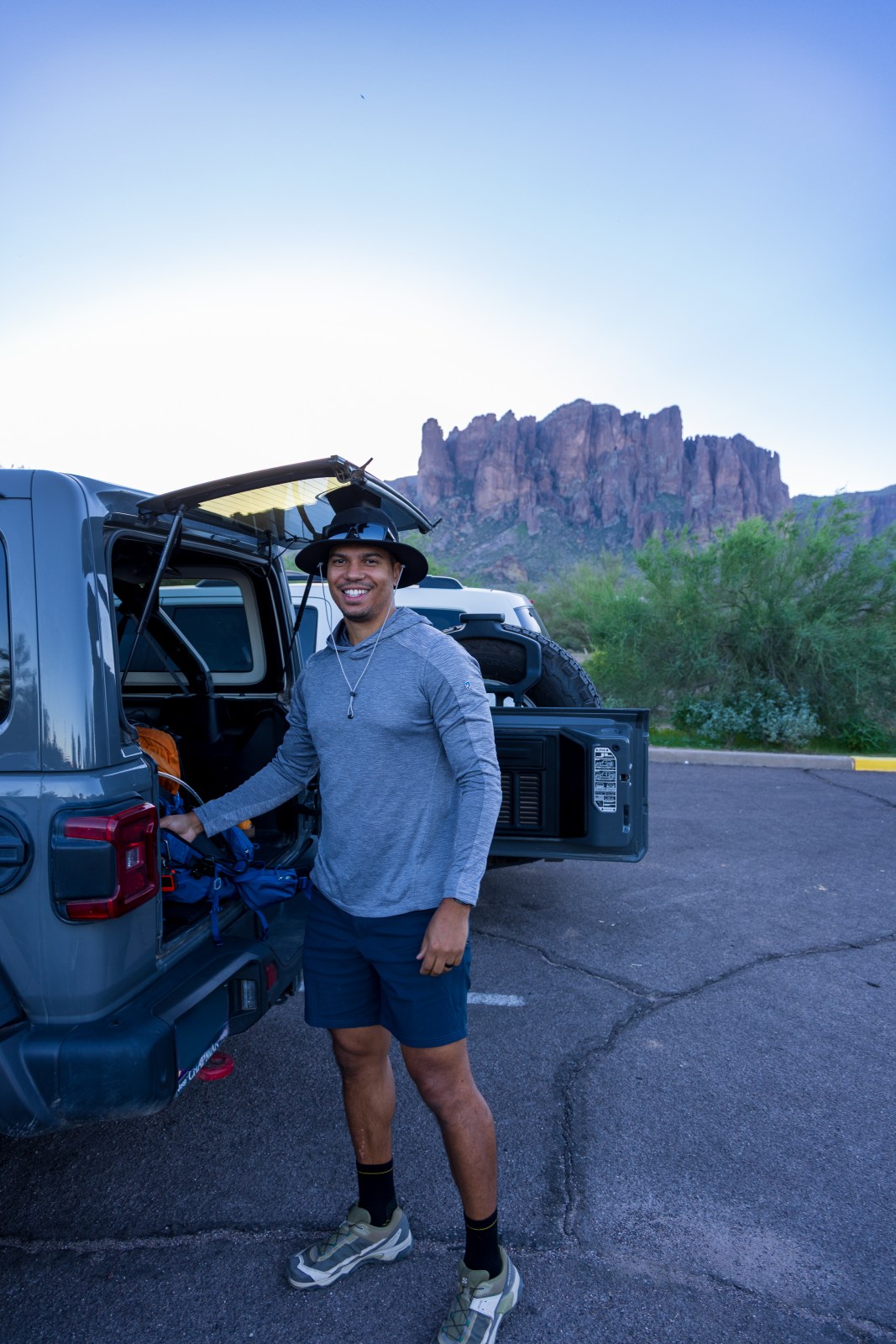 Lost Dutchman State Park, Treasure Loop, Praying Hands, Superstition Mountains